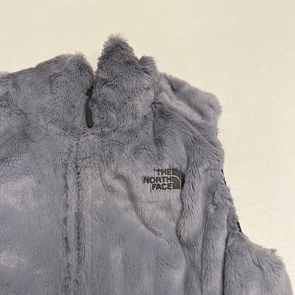 The North Face Women's Mossbud Insulated Reversible Vest - Picture 10 of 11